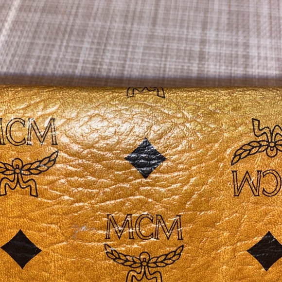 Authentic Rare MCM Kisslock Wallet - Picture 14 of 14